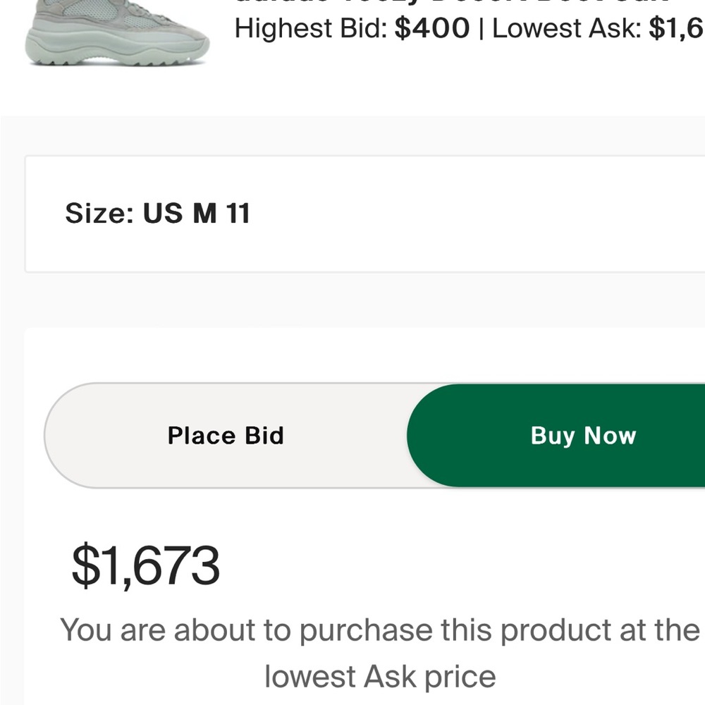 Men size 11 Yeezy boots never worn. Bought them on stockx .